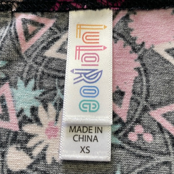 LulaRoe Geometric & Floral Perfect T Top-#0297 - Picture 12 of 12